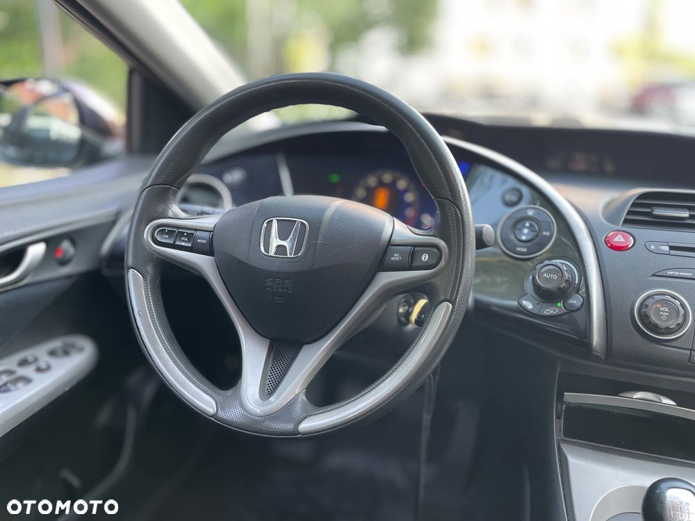 Honda Civic 1.8 Comfort - 19