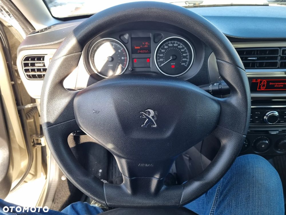 Peugeot 301 - 11