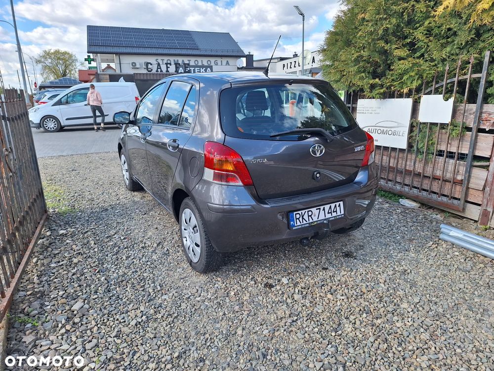 Toyota Yaris 1.0 VVT-i Life - 27