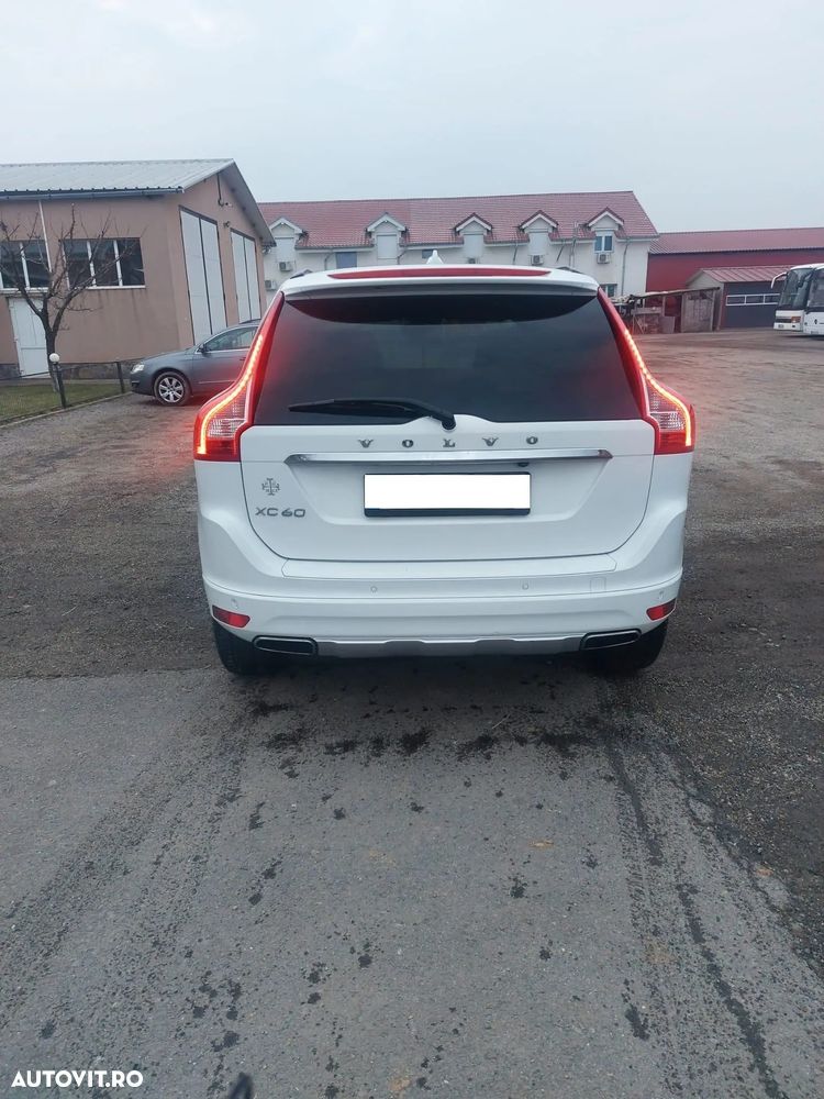 Volvo XC 60 2.4D AWD Kinetic - 10