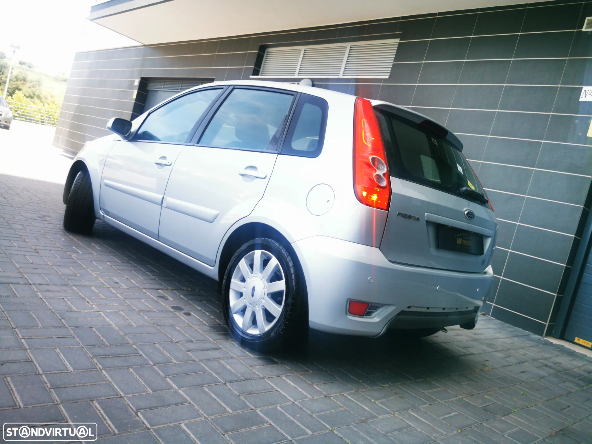 Ford Fiesta 1.25 Ghia - 2