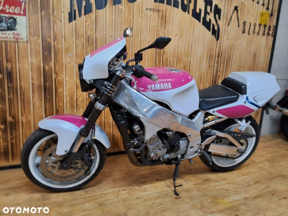 Yamaha YZF - 4