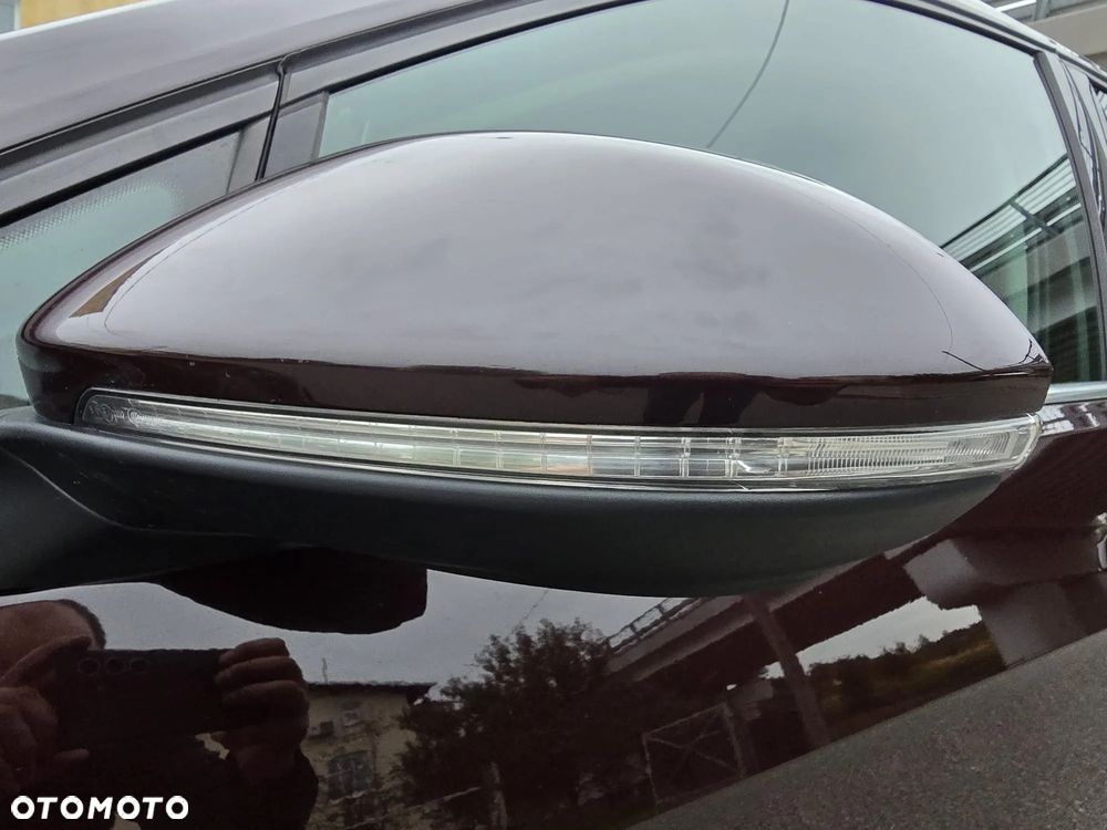 Volkswagen Golf Variant 2.0 TDI SCR Highline - 16
