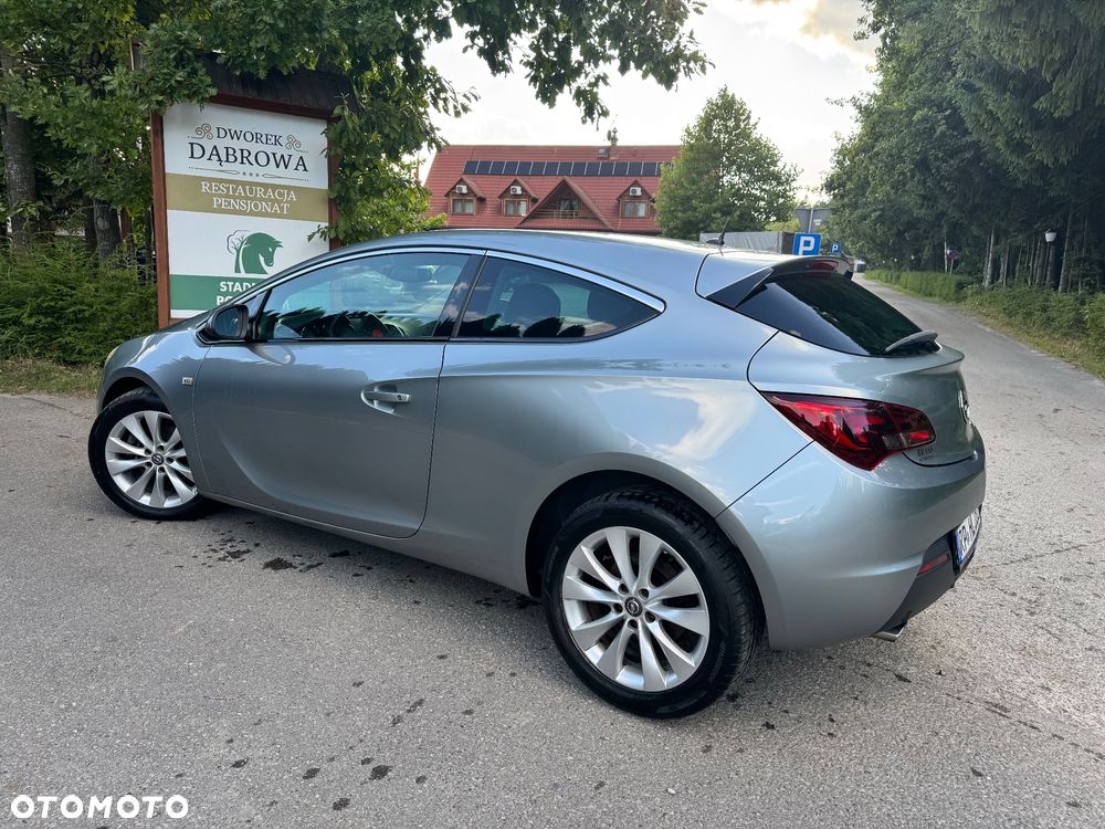 Opel Astra 1.4 T Enjoy S&S - 12