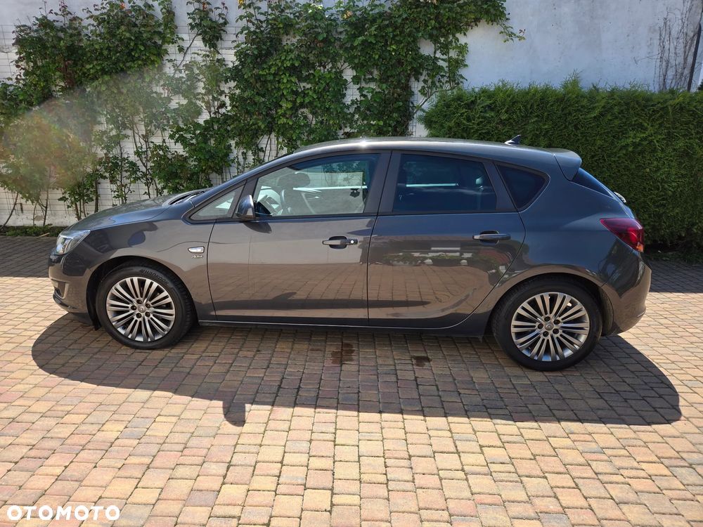 Opel Astra 1.4 Turbo Exklusiv - 12