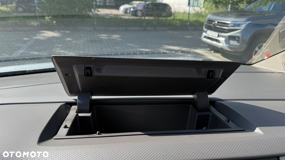 Volkswagen Multivan 2.0 TDI L2 Family DSG - 27