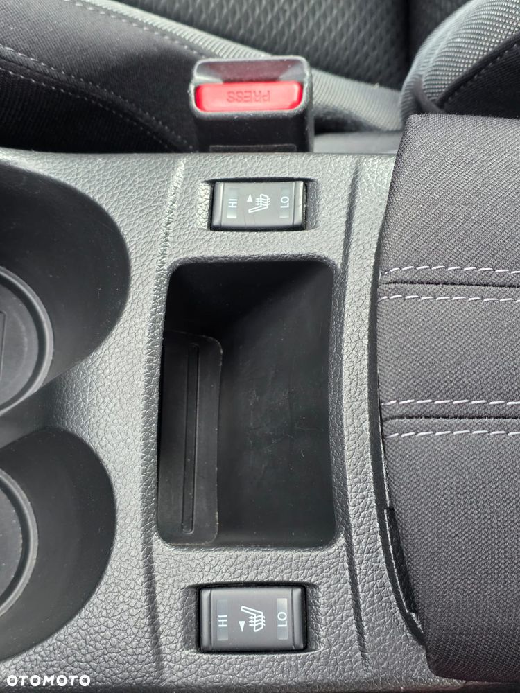 Nissan Qashqai 1.6 DCi N-Connecta - 21