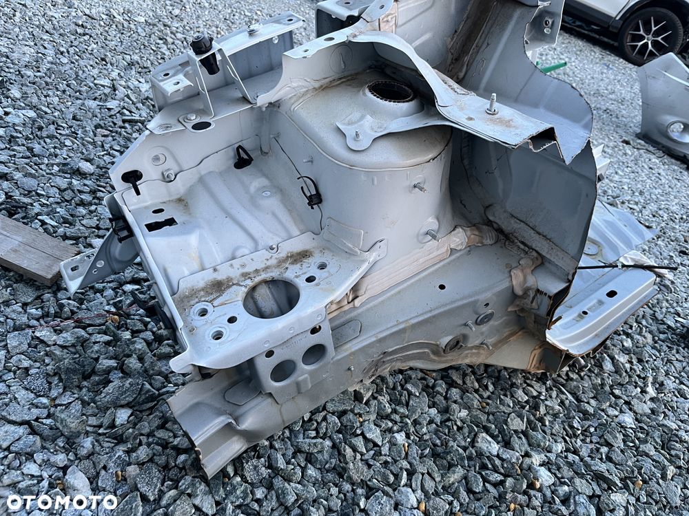 Ćwiartka prawa próg słupek fartuch Renault Captur II - 6