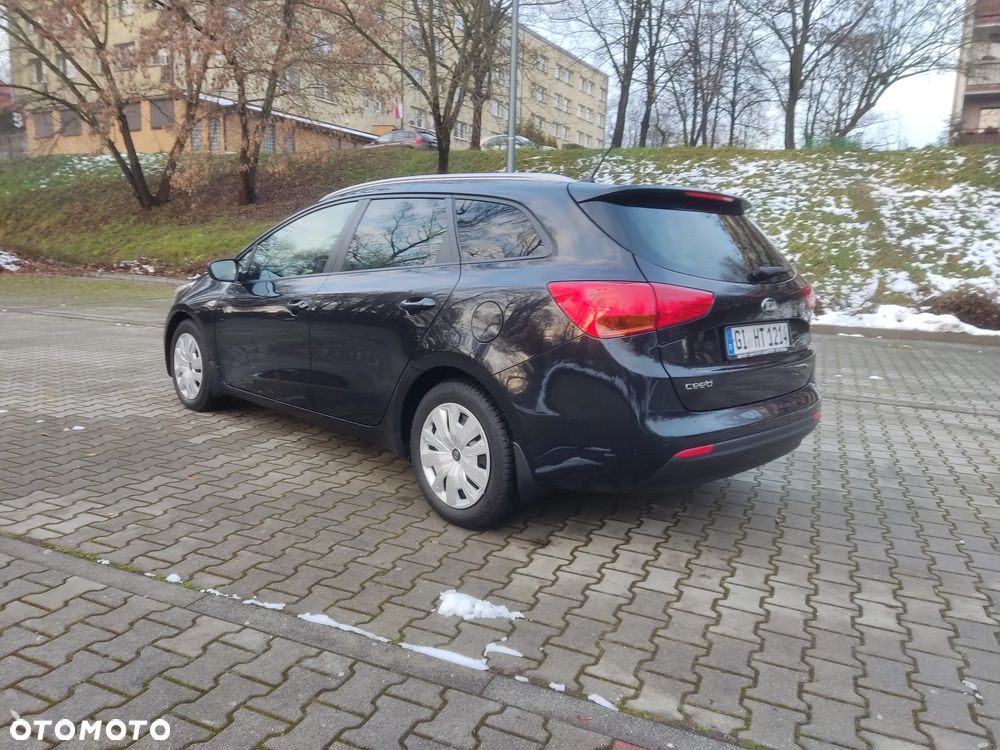 Kia Ceed 1.4 CRDi 90 Spirit - 10