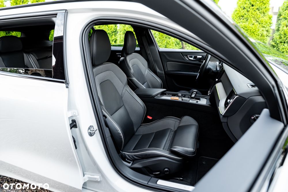 Volvo V60 B4 D Geartronic RDesign - 25