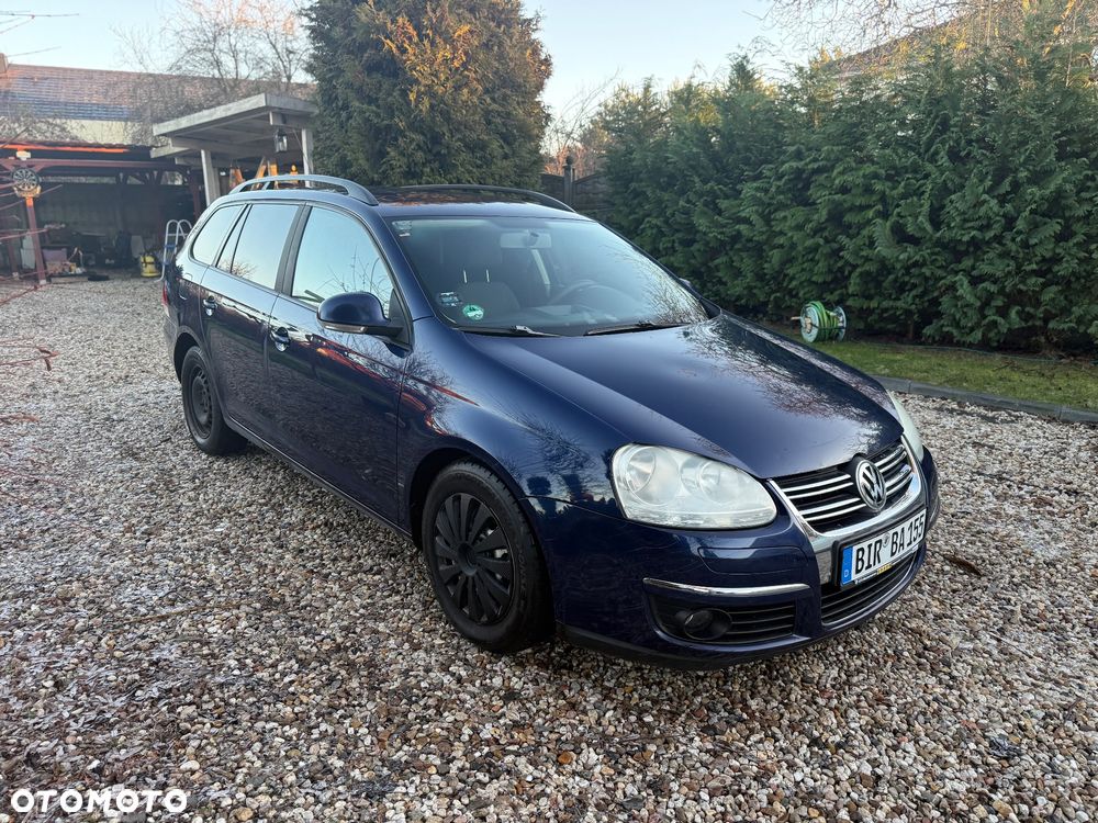 Volkswagen Golf 1.9 TDI DPF Trendline BlueMotion - 27