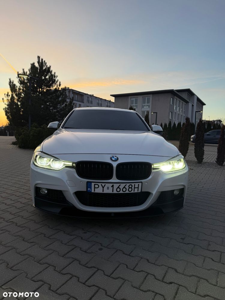 BMW Seria 3 340i M Sport Shadow - 12