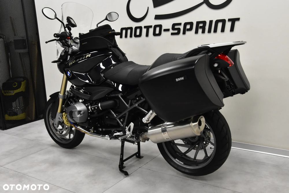 BMW R - 8