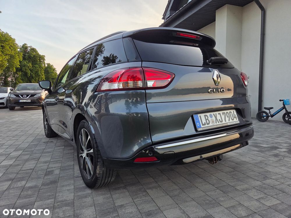 Renault Clio 1.2 16V 75 LIMITED - 6