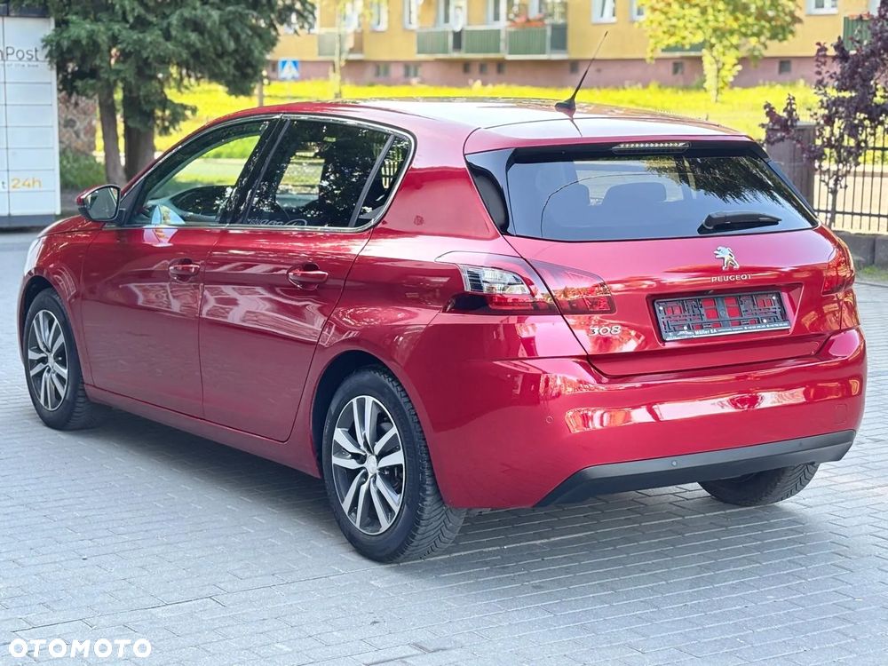Peugeot 308 1.2 PureTech GPF Allure S&S - 17