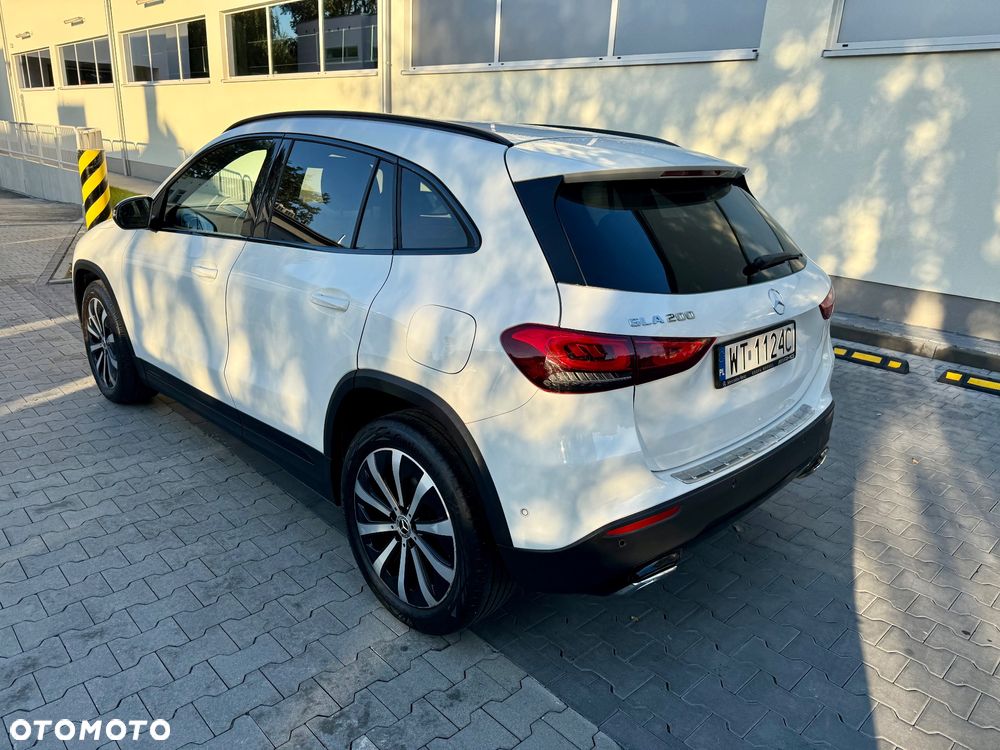 Mercedes-Benz GLA 200 Business Edition - 5