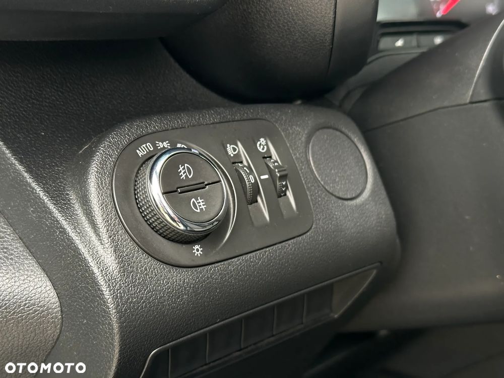 Opel Combo - 25