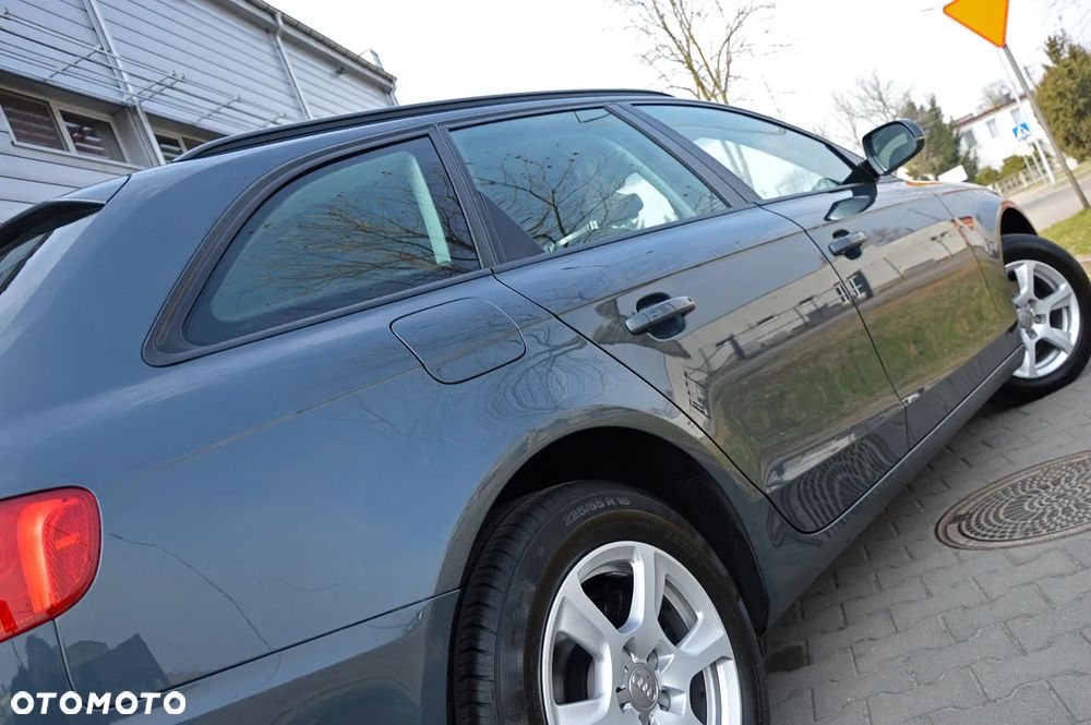 Audi A4 Avant - 30