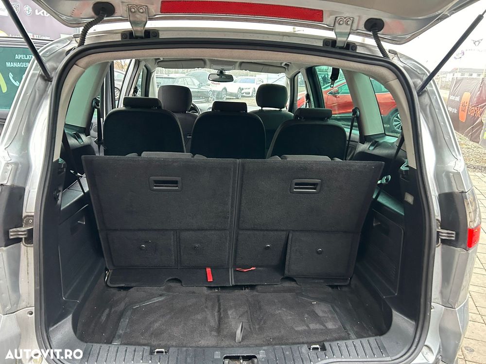 Ford S-Max 2.0 TDCi DPF Ambiente - 6