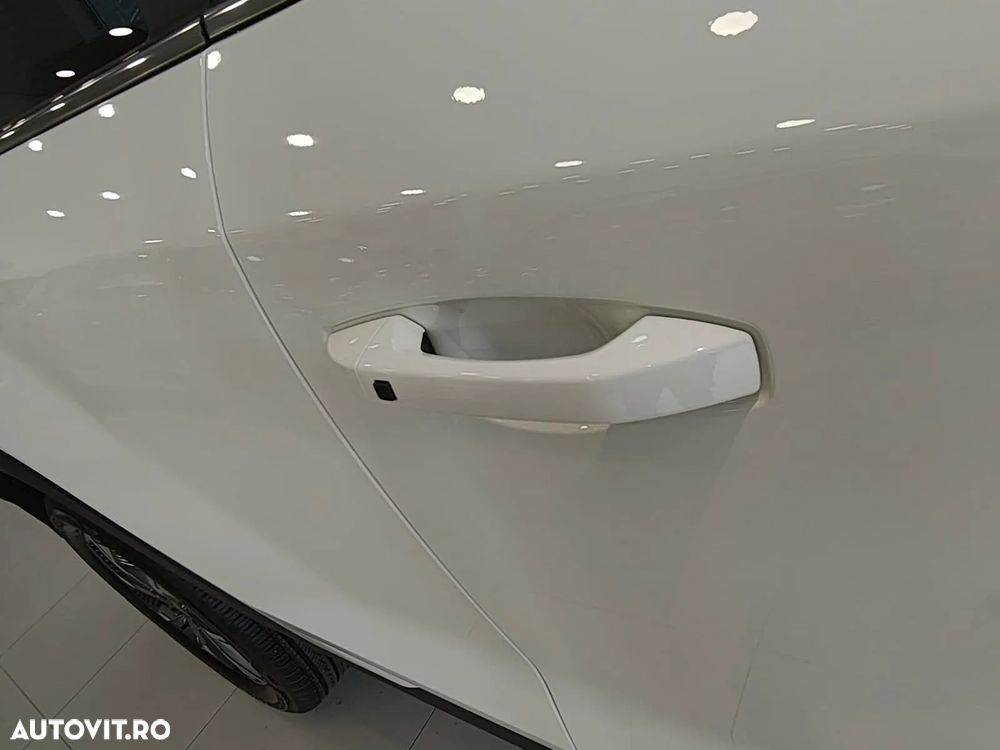 KG Mobility Torres - 13