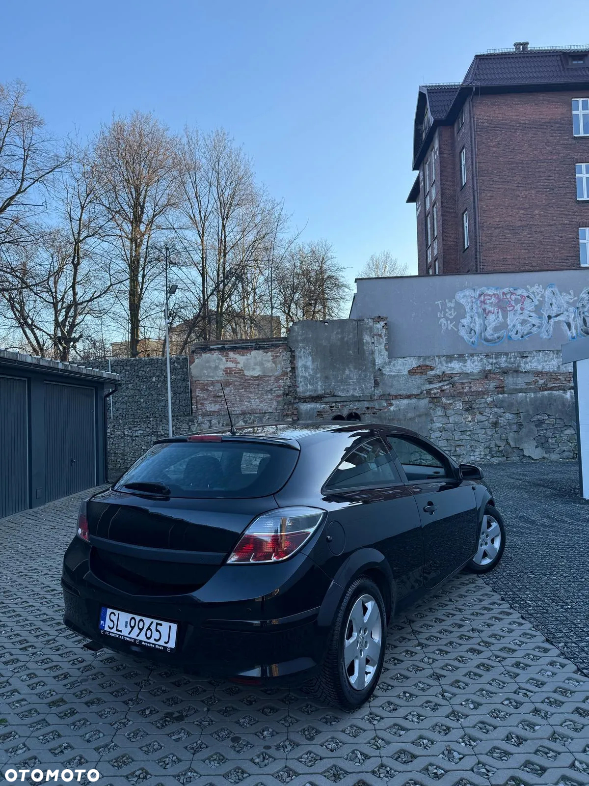 Opel Astra III GTC 1.6 T Sport - 2