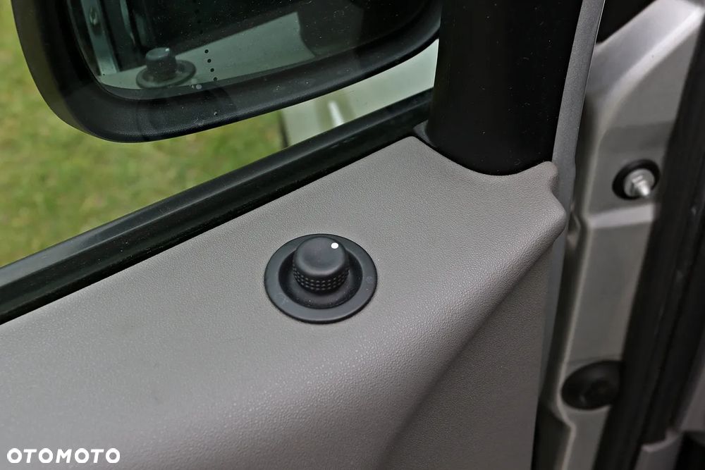 Renault Scenic - 31