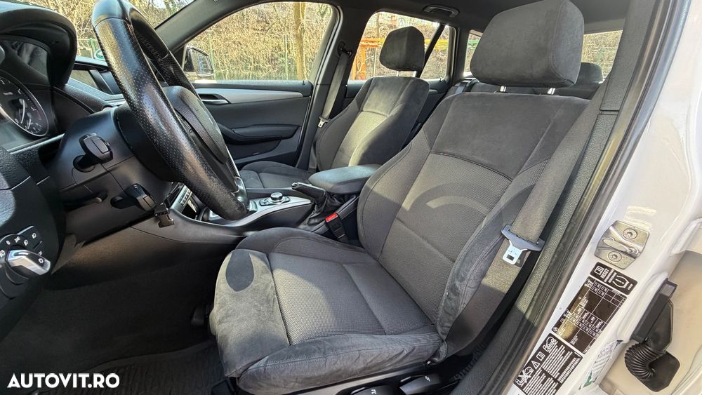 BMW X1 xDrive18d Aut. Sport Line - 18