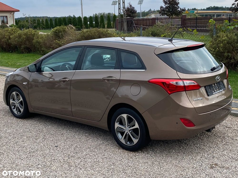 Hyundai i30 i30cw 1.6 CRDi Trend - 10