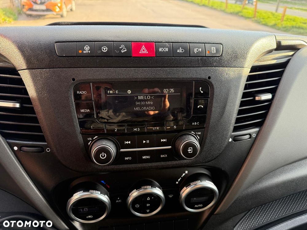 Iveco Daily 35S180, 3.0 180KM, L4H2, HiMatic, Niski przebieg, Bardzo zadbane - 28