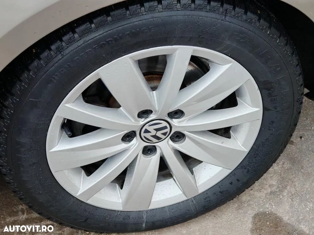 Volkswagen Passat 1.6TDI BlueMotion Tehnology DSG Comfortline - 23