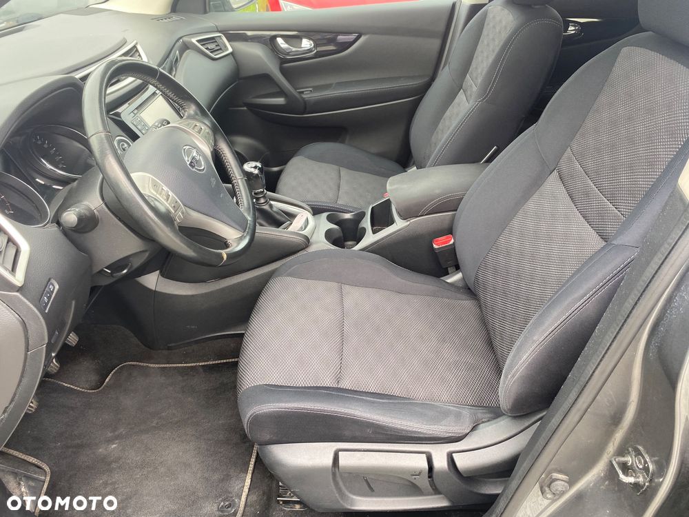 Nissan Qashqai 1.6 DIG-T N-Connecta - 23
