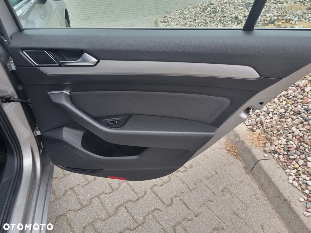 Volkswagen Passat 1.8 TSI BMT Comfortline DSG - 20