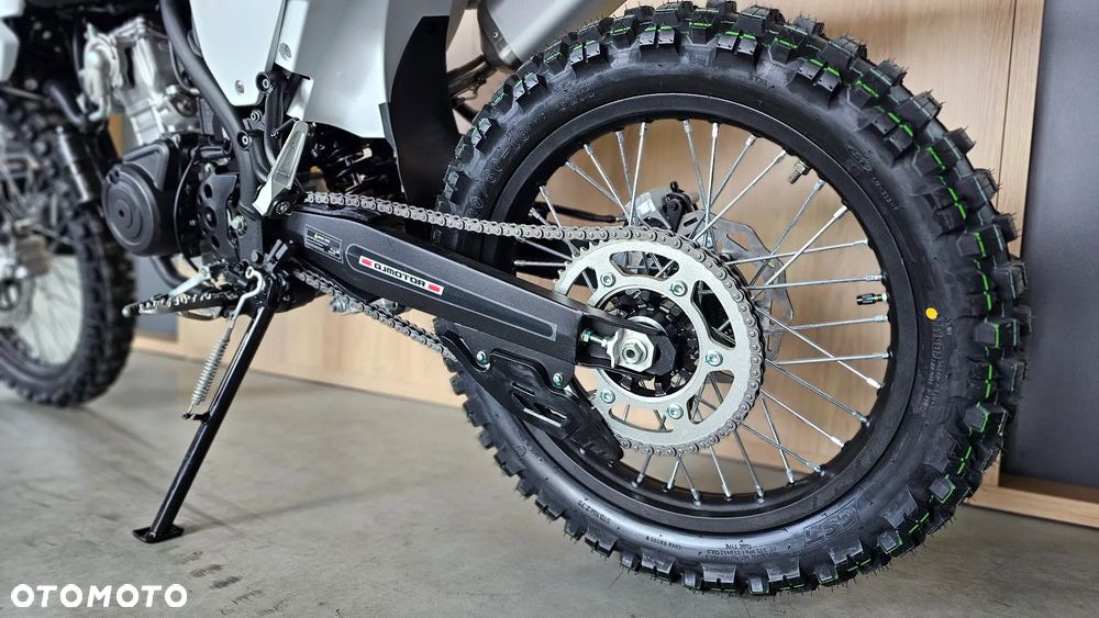 QJMOTOR COV 125X - 11