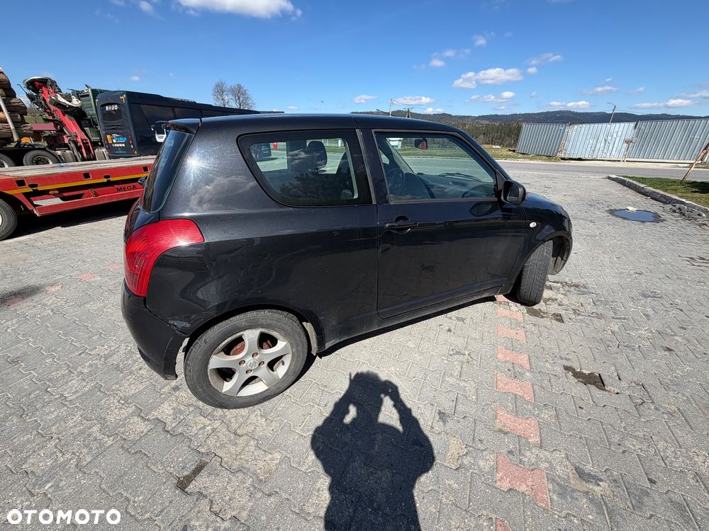 Suzuki Swift 1.5 GS - 5