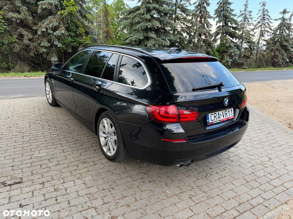 BMW Seria 5 525d - 4