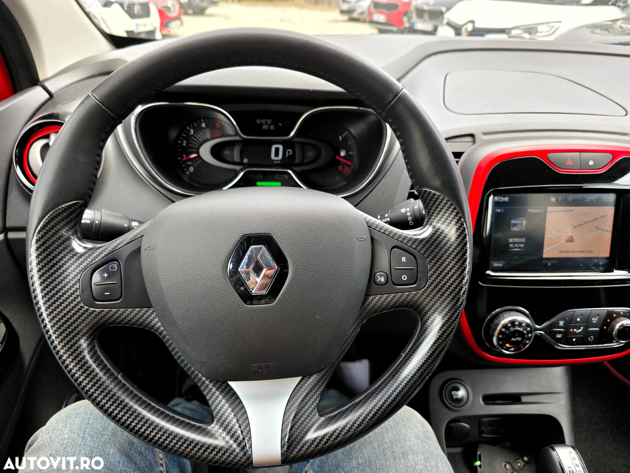 Renault Captur dCi 90 EDC Helly Hansen - 25