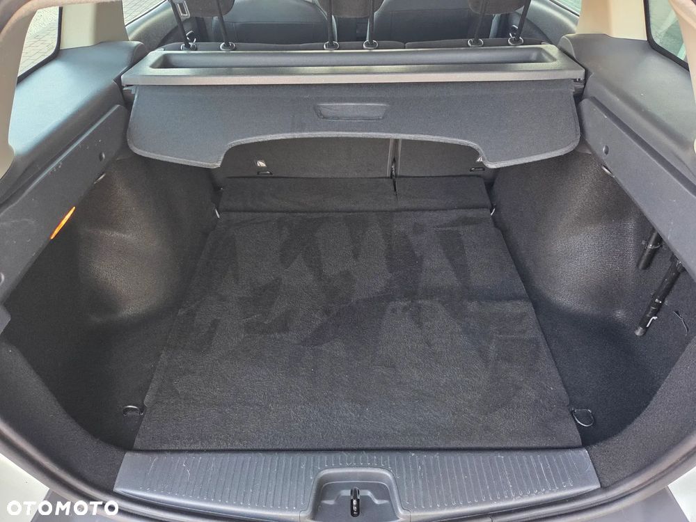 Dacia Logan TCe 90 (S&S) Stepway - 11