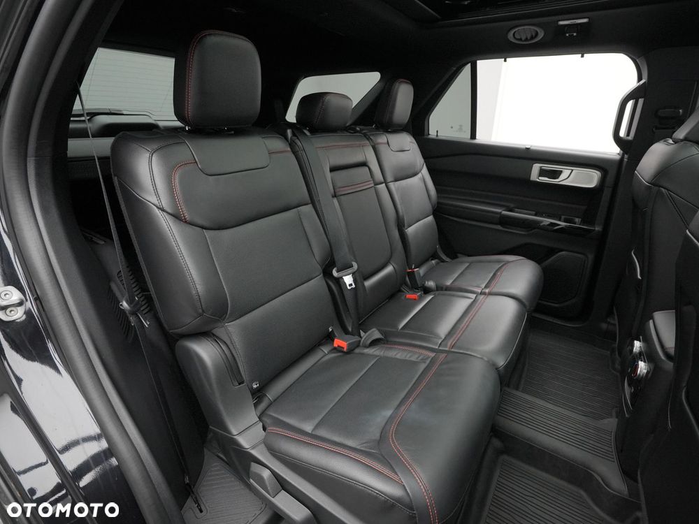 Ford Explorer 3.0 EcoBoost PHEV 4WD ST-Line - 11