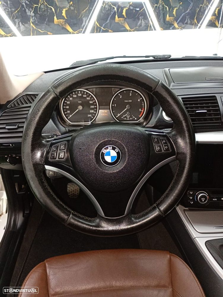 BMW 118 d Line Sport - 16