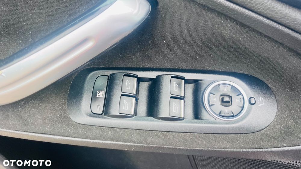 Ford Galaxy 2.0 TDCi Ghia - 16