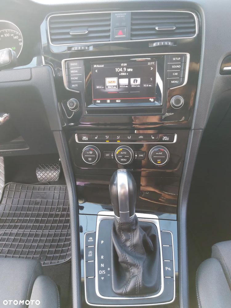 Volkswagen Golf 2.0 TDI BMT Highline DSG - 14