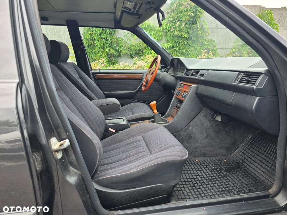 Mercedes-Benz W124 (1984-1993) - 9