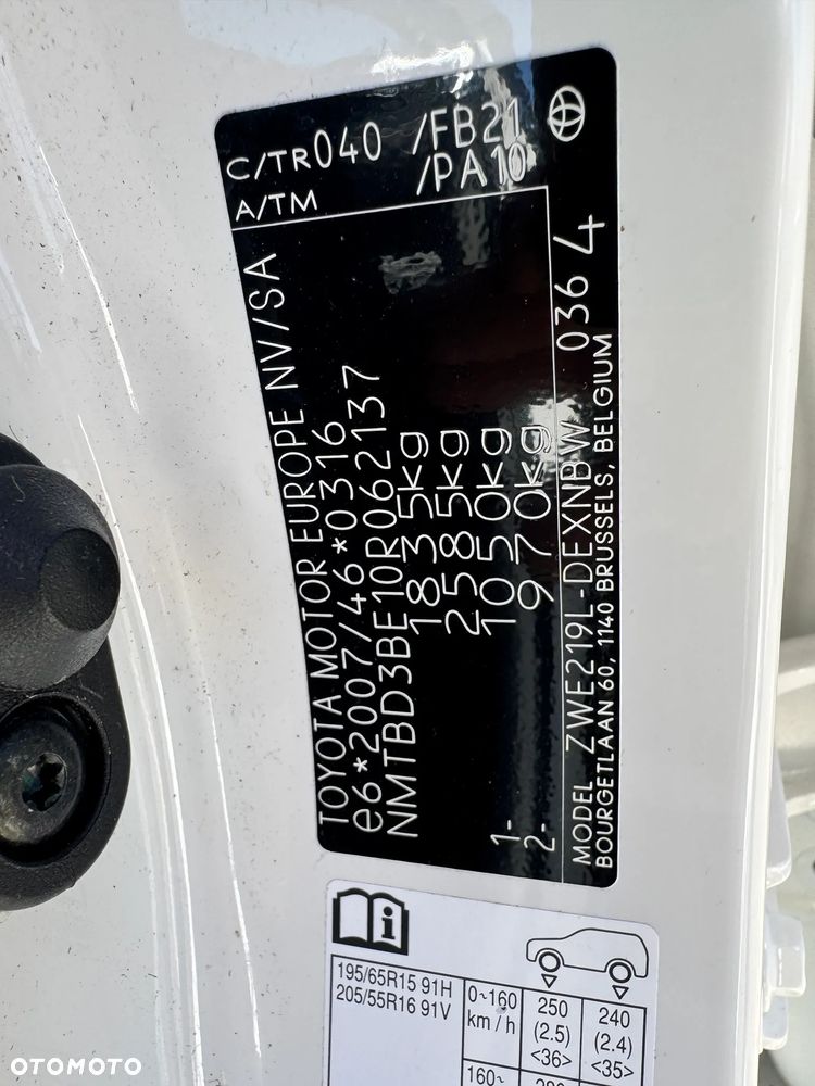 Toyota Corolla 1.8 Hybrid Comfort - 16