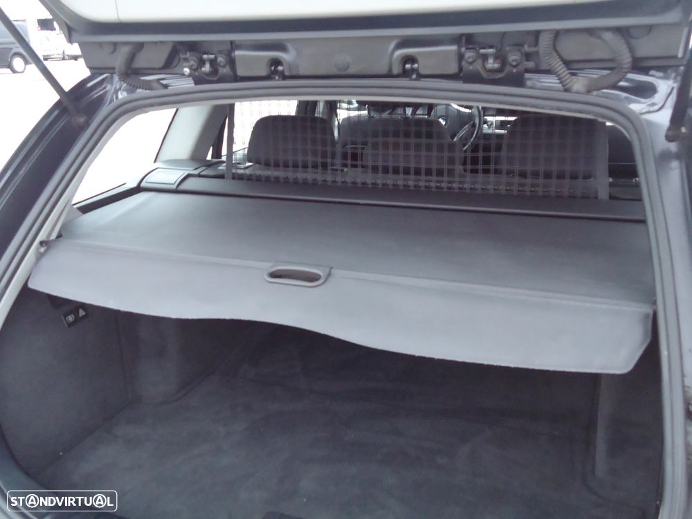 BMW 320 d Navigation - 9