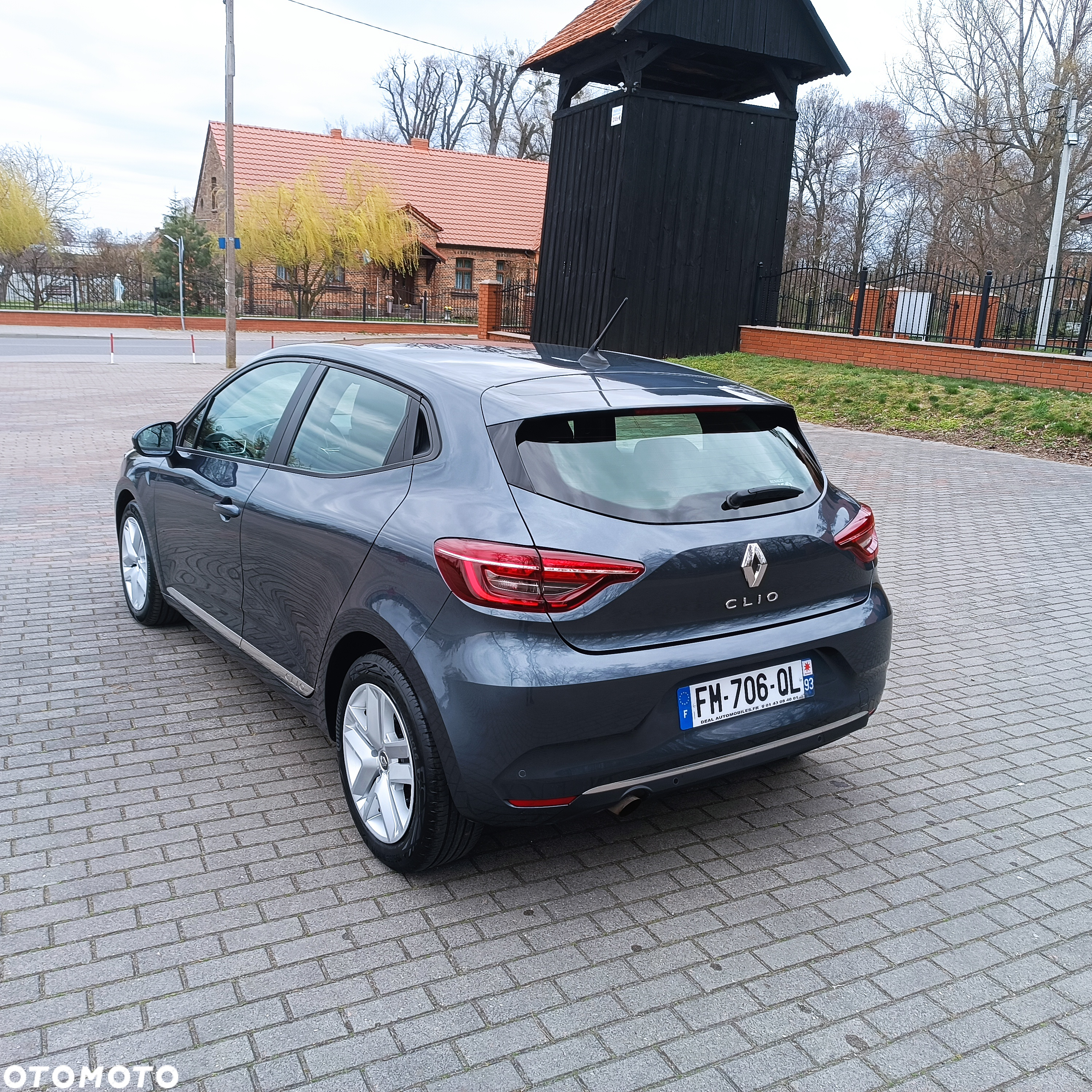 Renault Clio - 8
