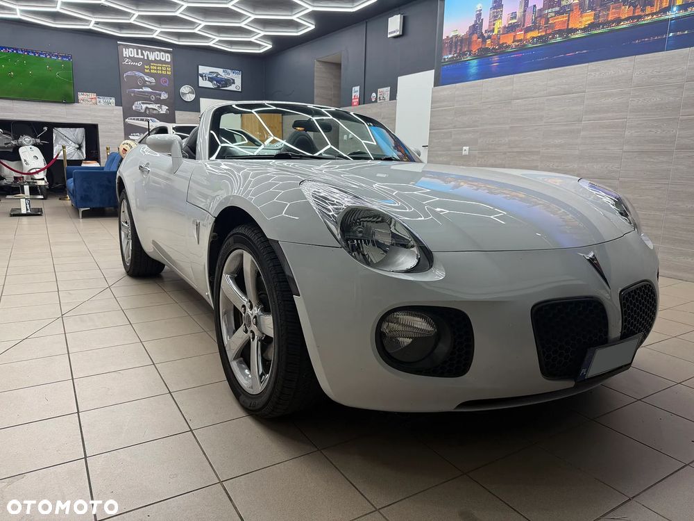 Pontiac Solstice - 1
