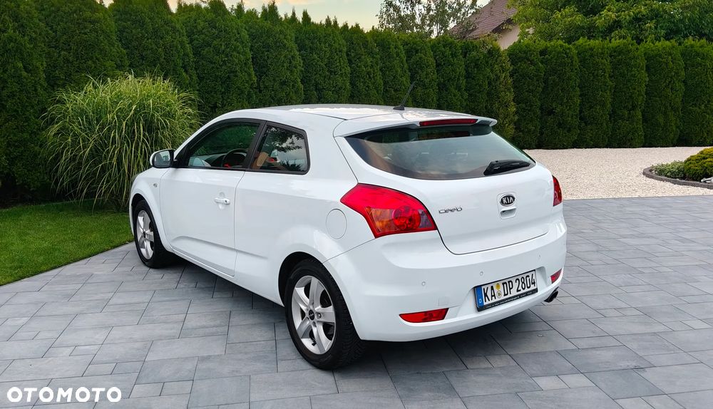 Kia ProCeed 1.4 CVVT Dream-Team Edition - 16