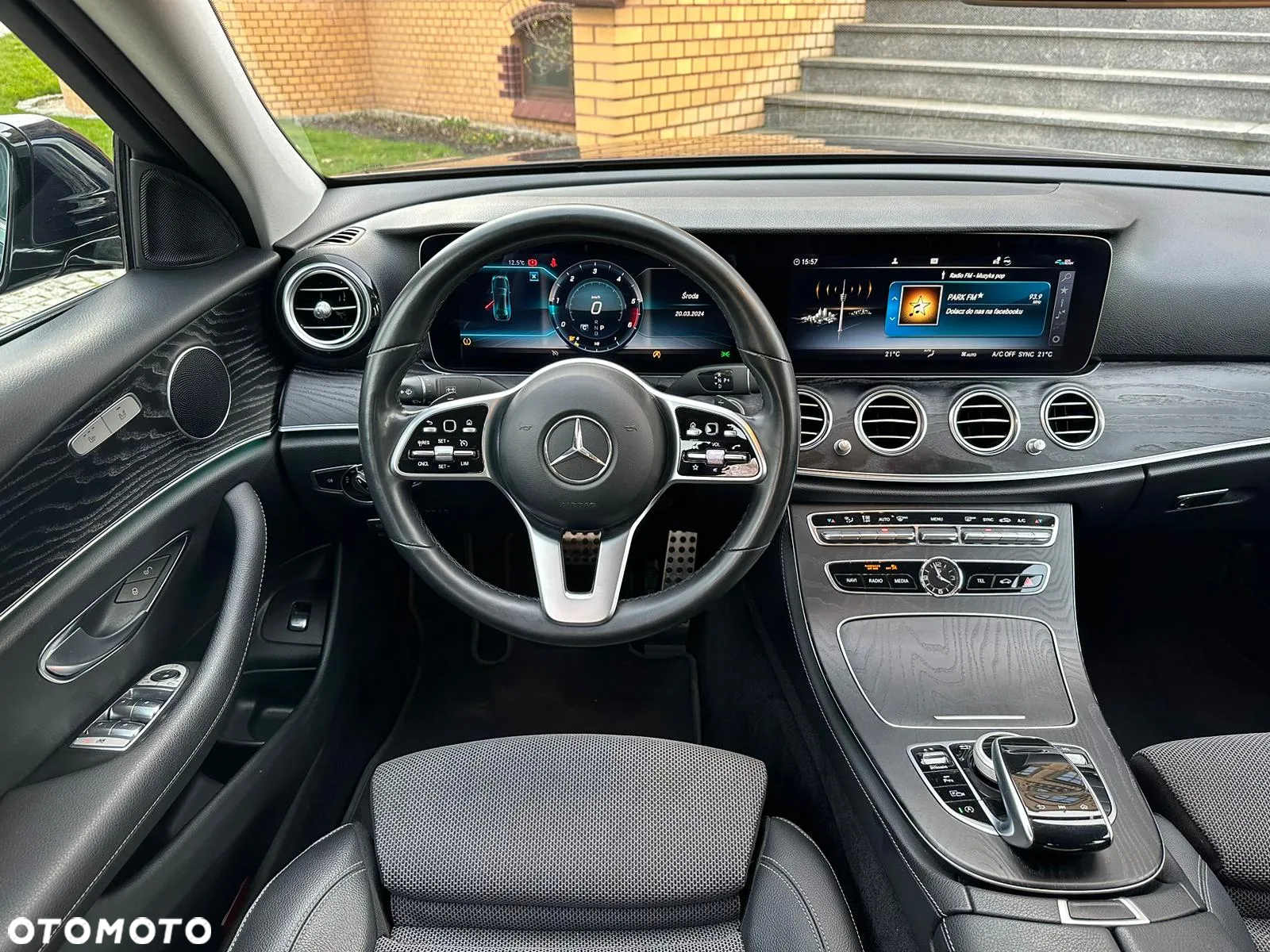 Mercedes-Benz Klasa E - 15