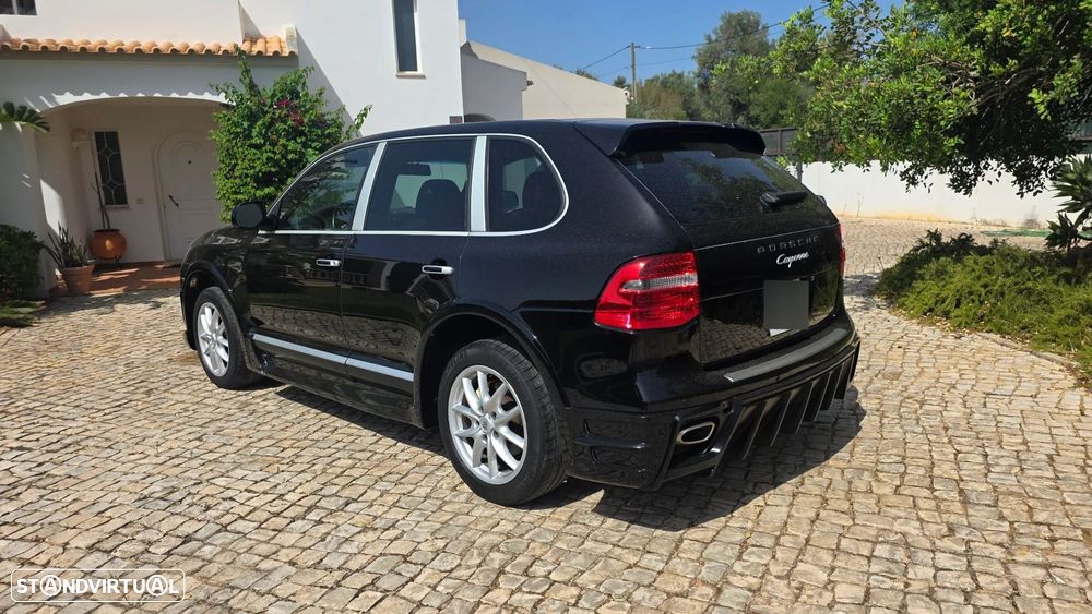 Porsche Cayenne - 4