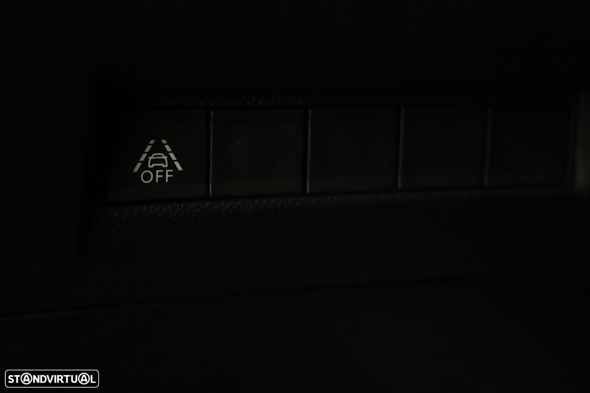 Peugeot e-2008 50 kWh GT - 20